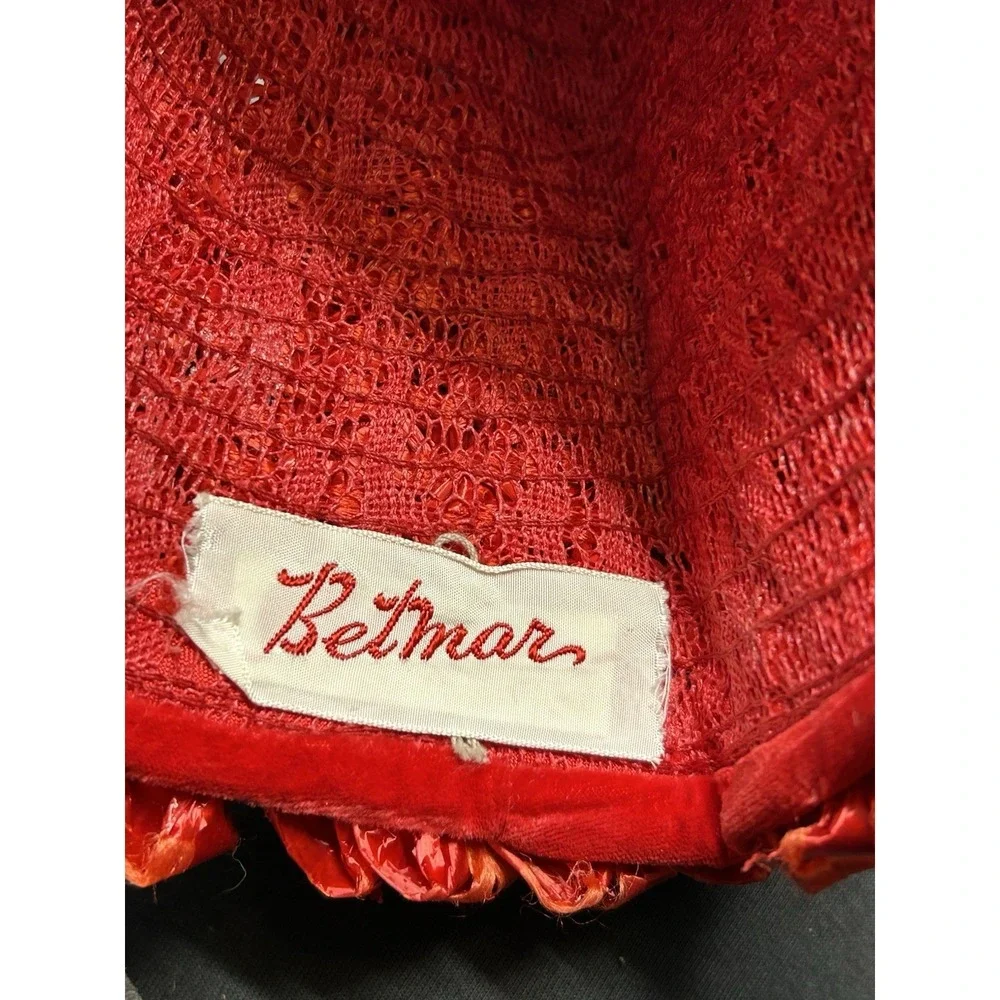 Vintage 1940s BETMAR Red Looped Velvet Bow Ladies‎ Hat Small Size